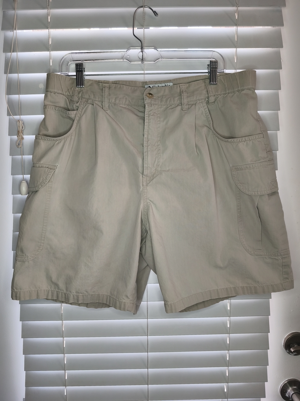 Columbia Mens Khaki Cargo Shorts Beige Cotton Hiking Outdoor Utility Size 36